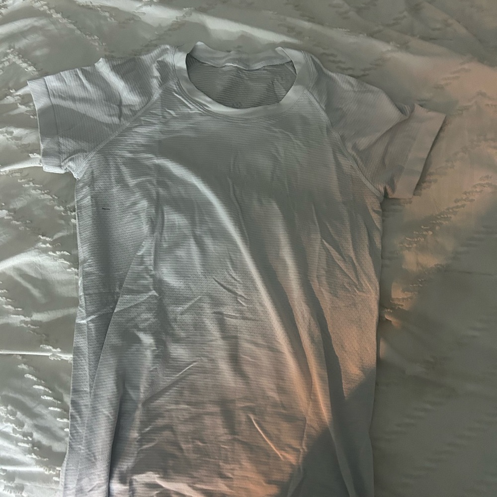 White lululemon long sleeve